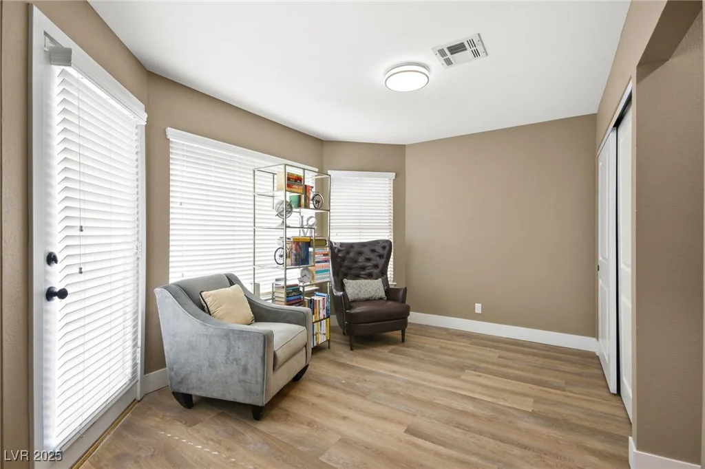 6413 Peppermill, Las Vegas, NV 89146