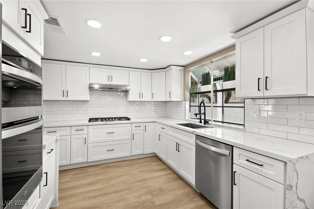6413 Peppermill, Las Vegas, NV 89146
