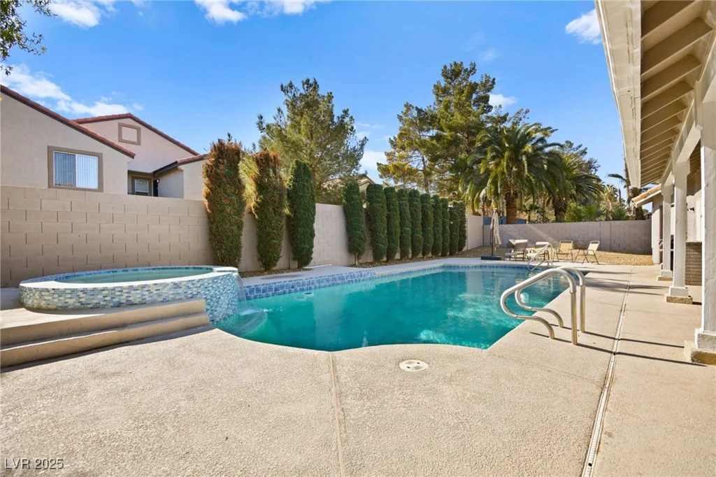 6413 Peppermill, Las Vegas, NV 89146