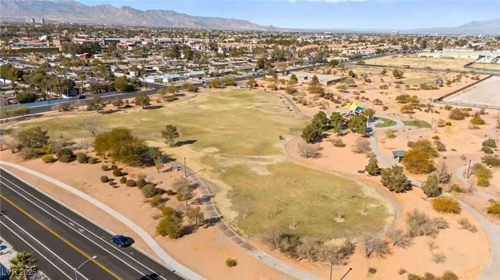 6413 Peppermill, Las Vegas, NV 89146