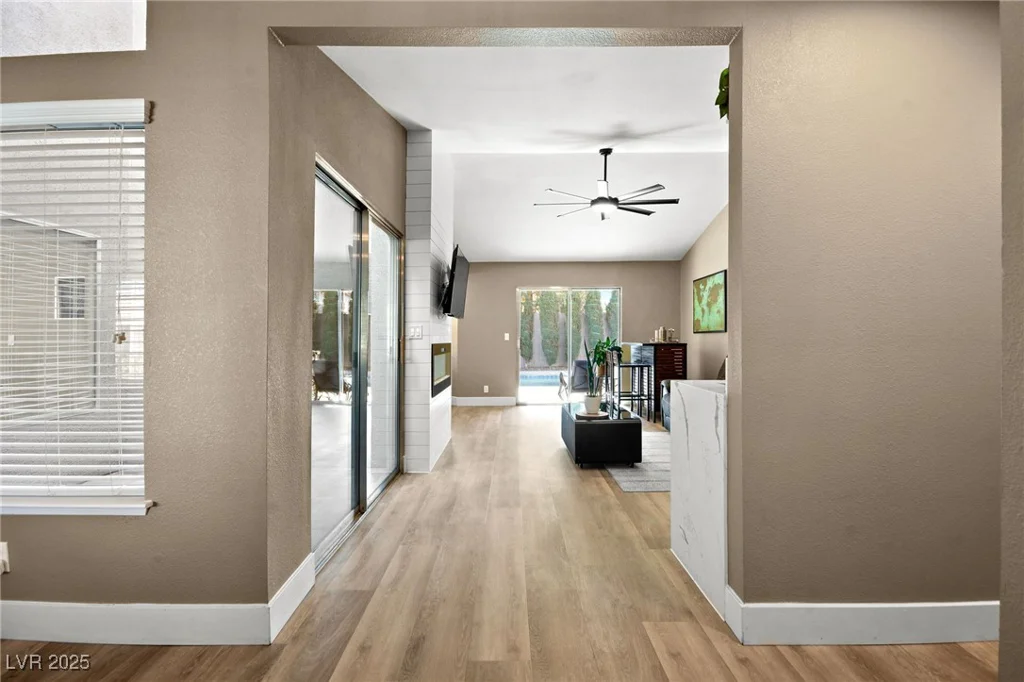 6413 Peppermill, Las Vegas, NV 89146