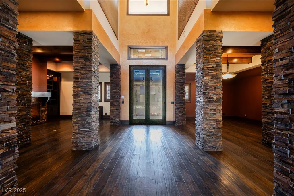 646 Saint Croix, Henderson, NV 89012