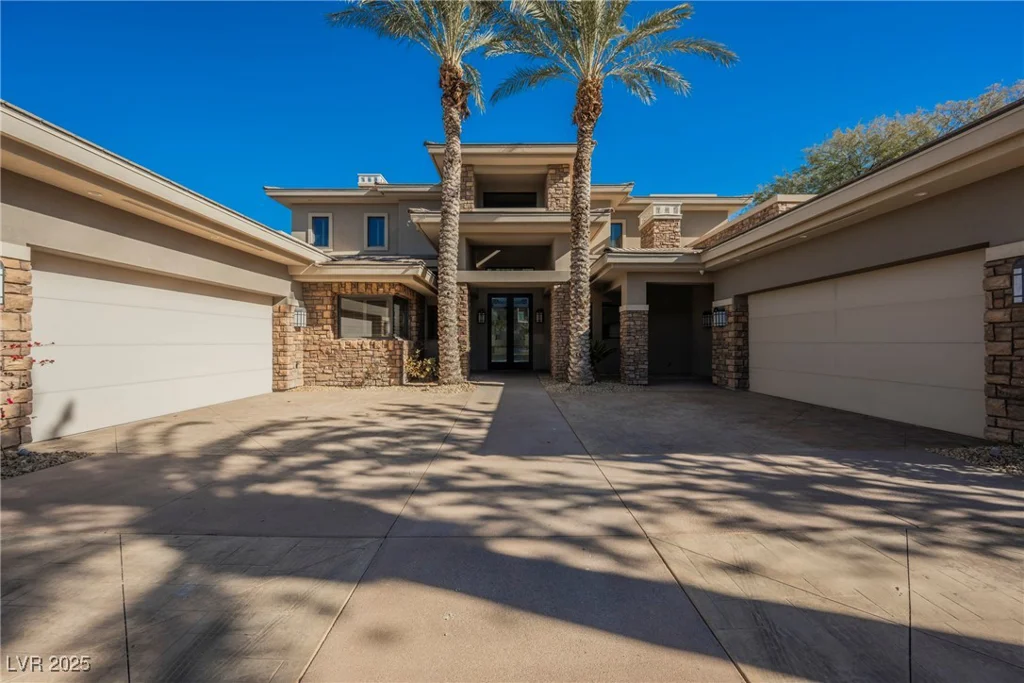 646 Saint Croix, Henderson, NV 89012
