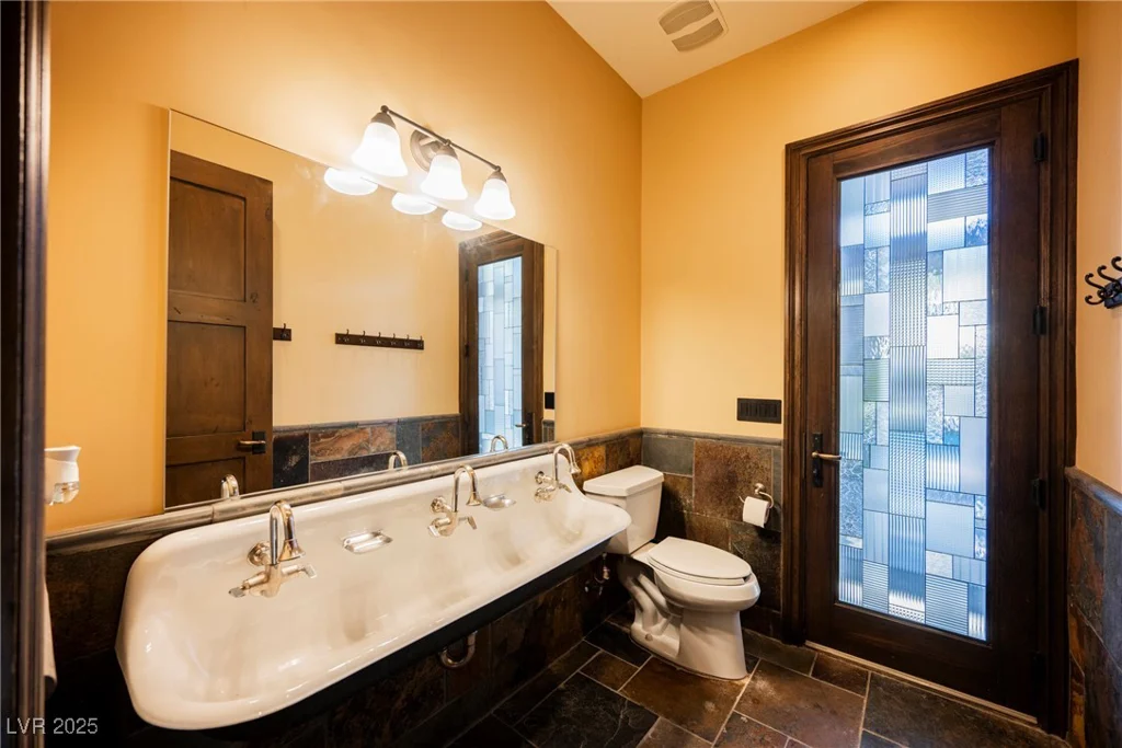 646 Saint Croix, Henderson, NV 89012