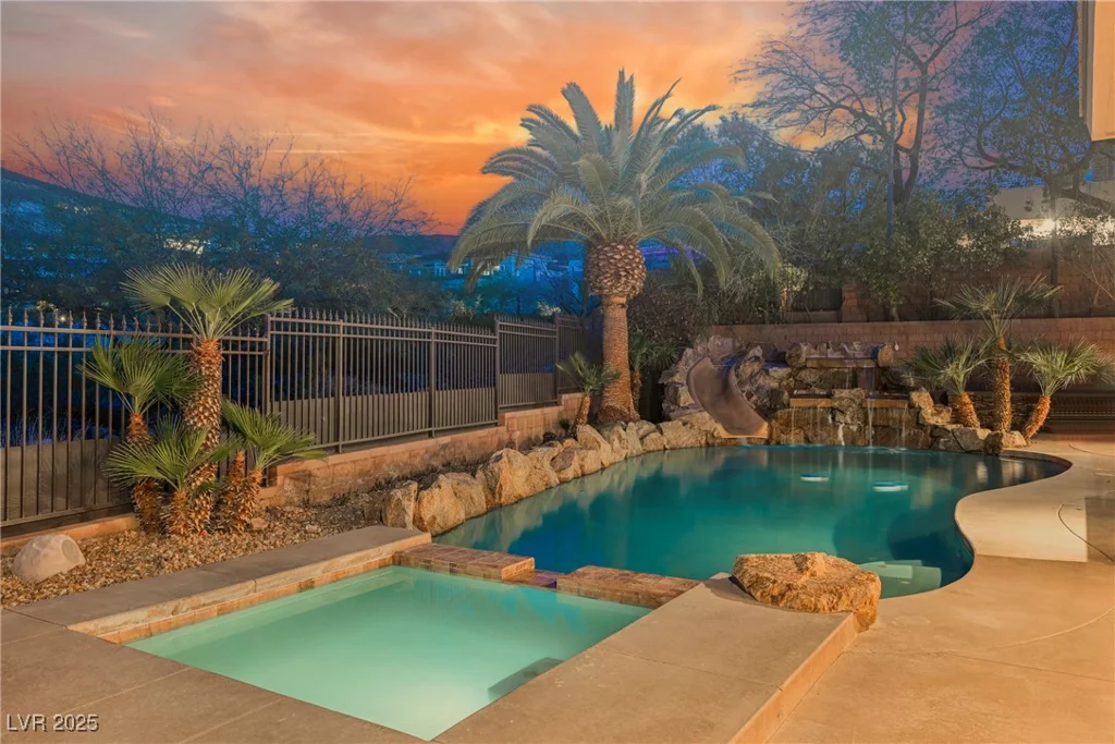 646 Saint Croix, Henderson, NV 89012