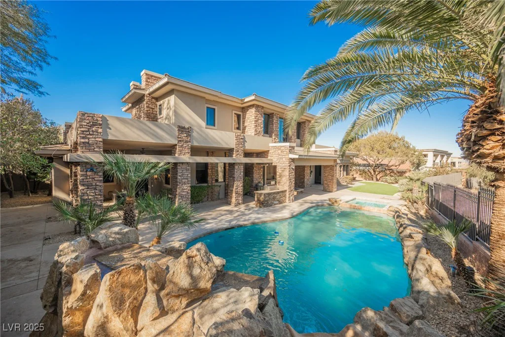 646 Saint Croix, Henderson, NV 89012