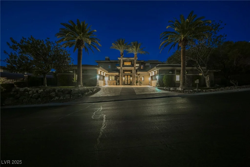 646 Saint Croix, Henderson, NV 89012