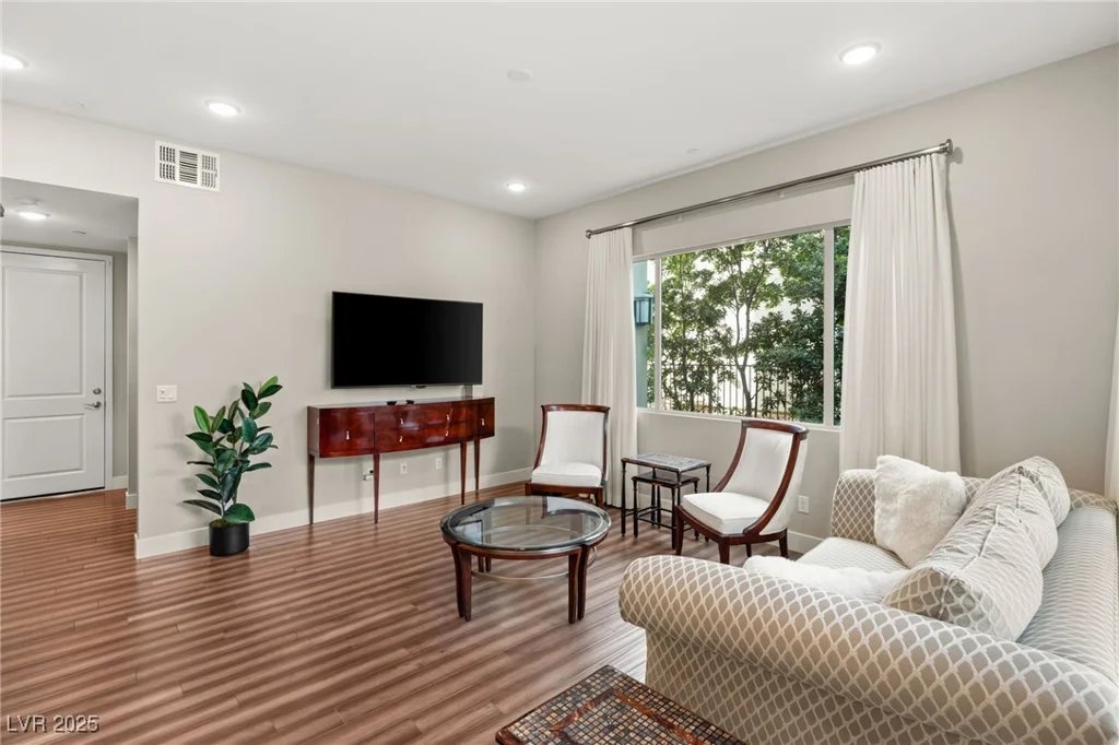4255 Veraz, Las Vegas, NV 89135