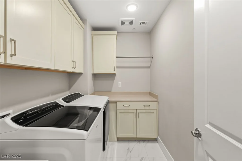 4255 Veraz, Las Vegas, NV 89135