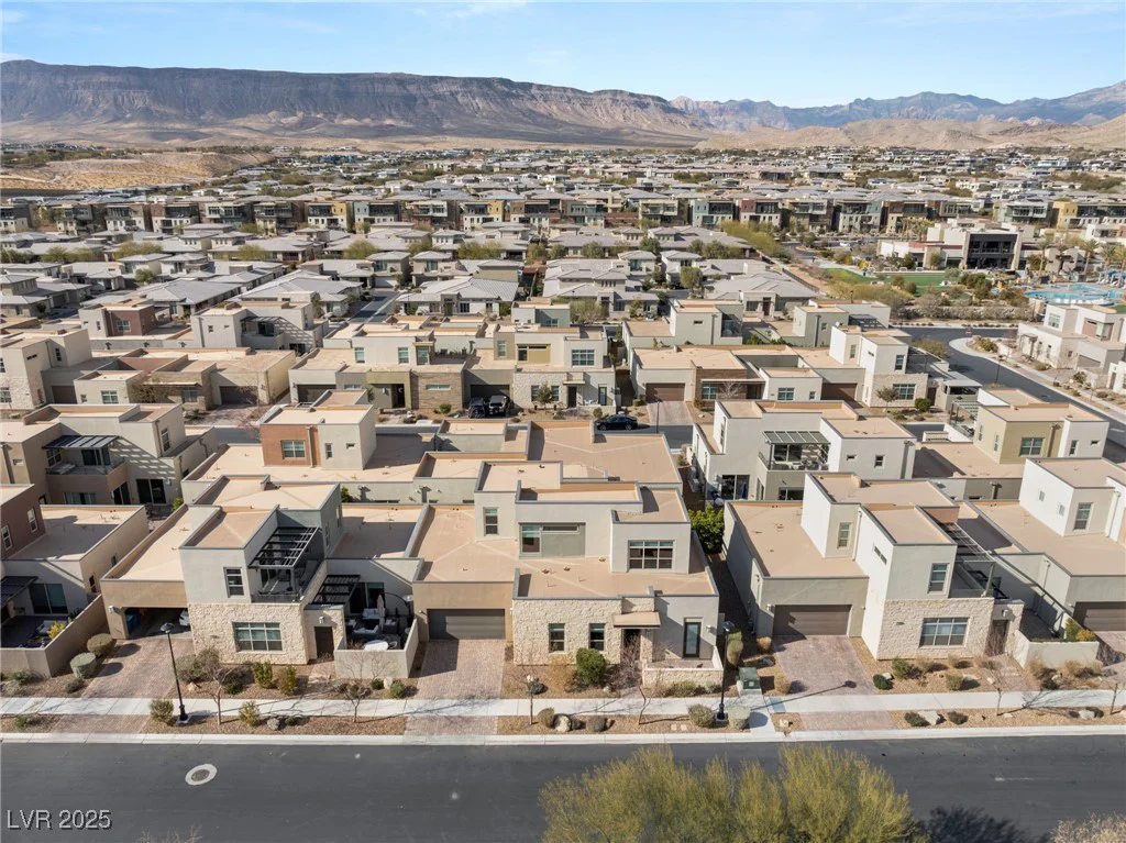 4255 Veraz, Las Vegas, NV 89135