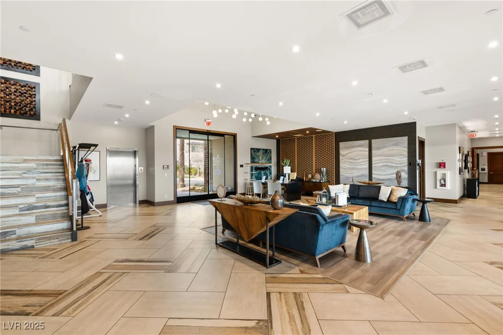 4255 Veraz, Las Vegas, NV 89135