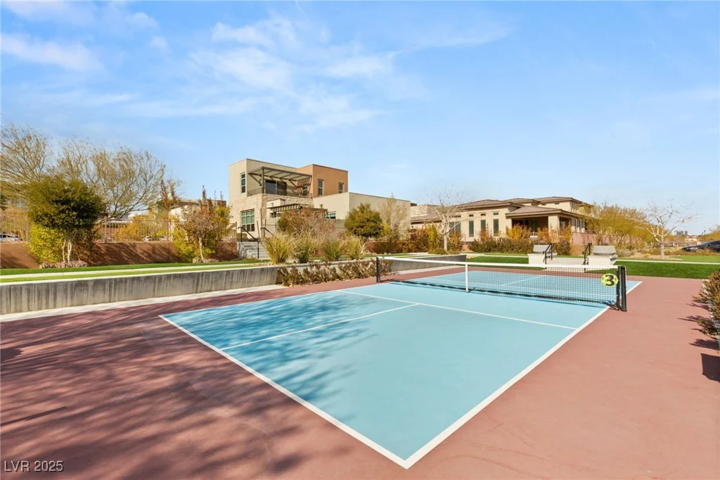 4255 Veraz, Las Vegas, NV 89135