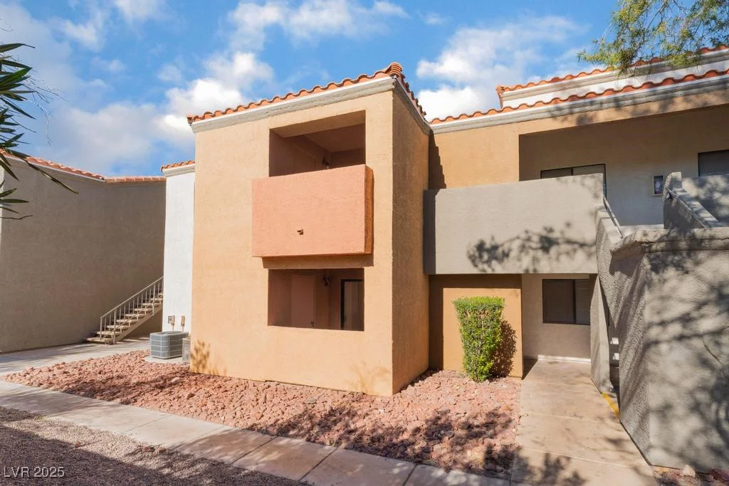 3151 Soaring Gulls, Las Vegas, NV 89128