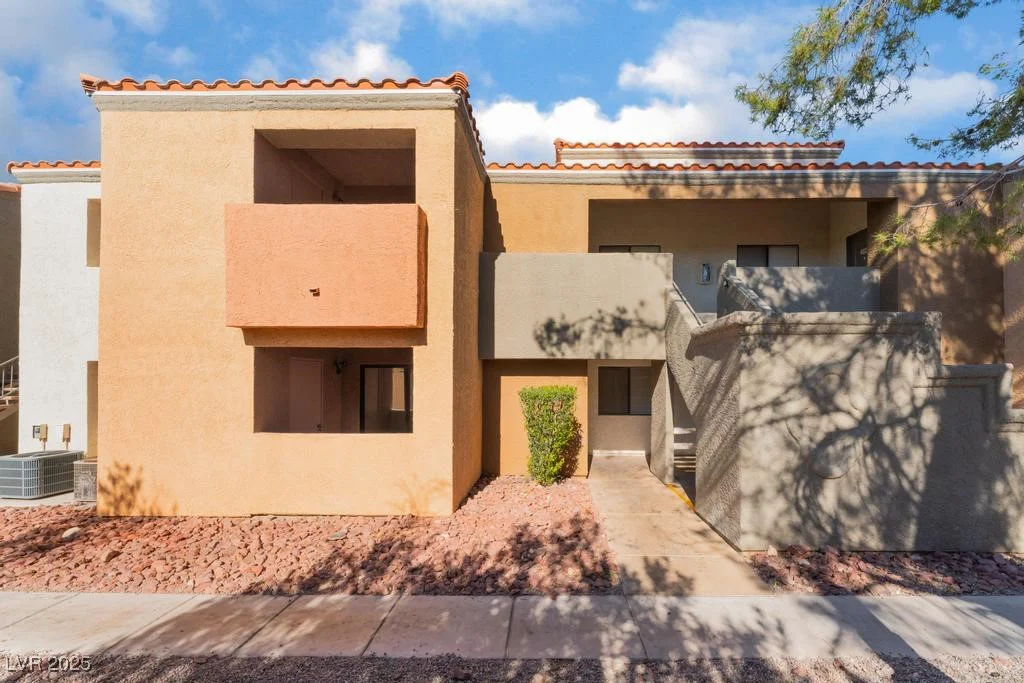 3151 Soaring Gulls, Las Vegas, NV 89128