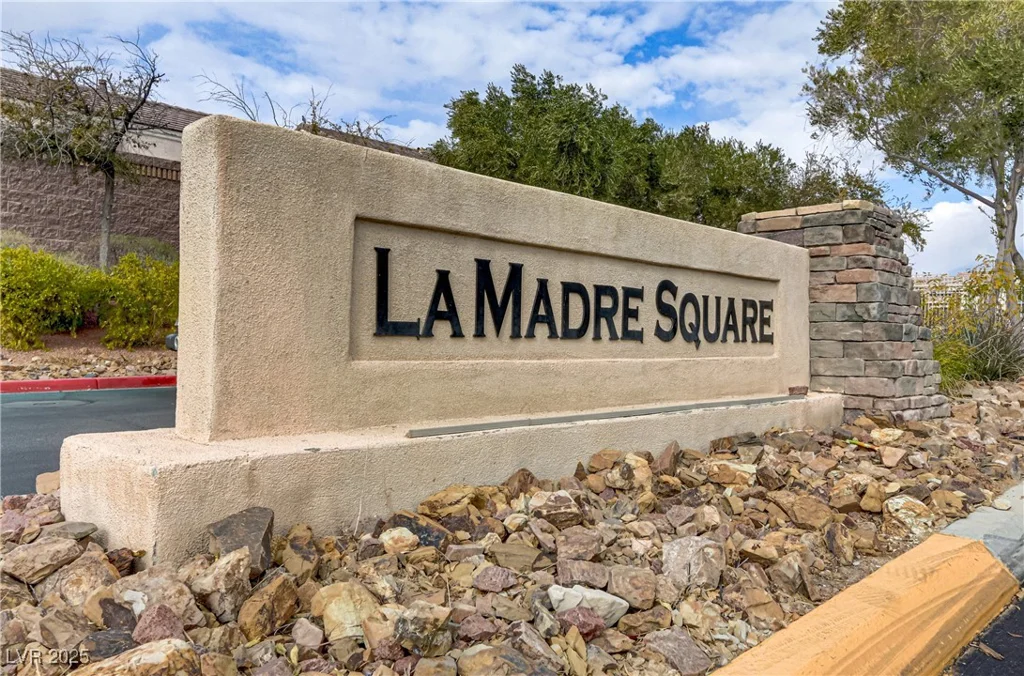 1017 Chestnut Bay, North Las Vegas, NV 89031