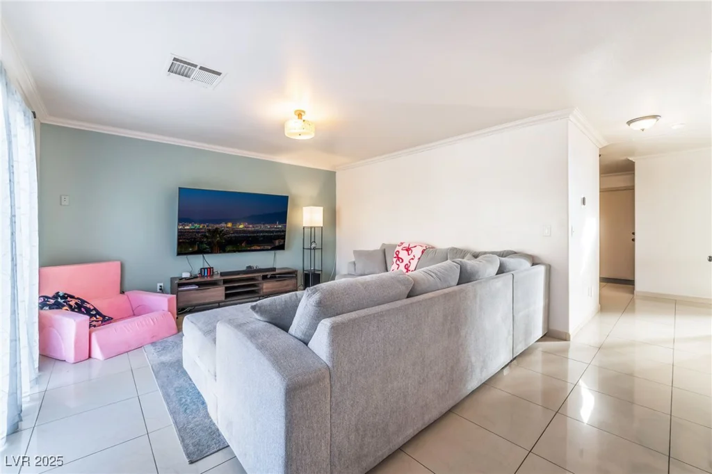 4116 Delhi, North Las Vegas, NV 89032
