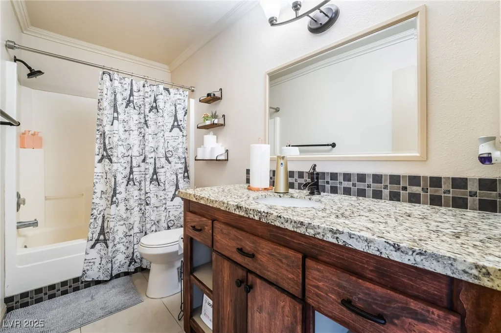 4116 Delhi, North Las Vegas, NV 89032
