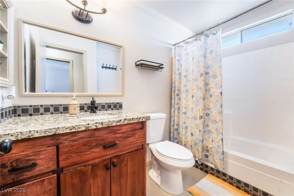 4116 Delhi, North Las Vegas, NV 89032