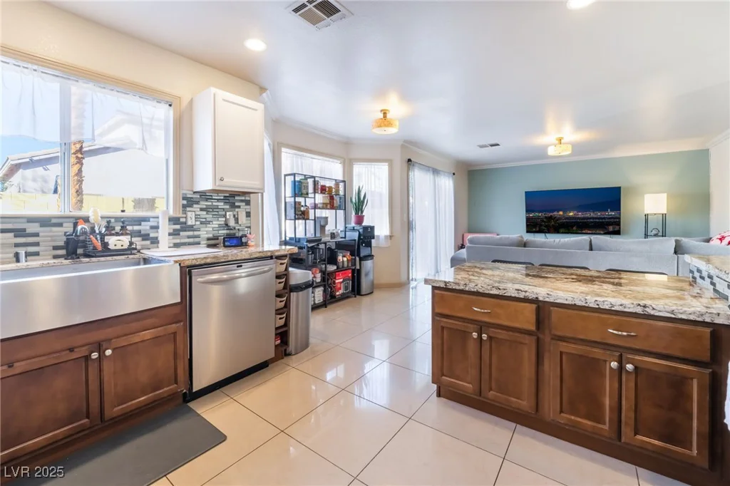 4116 Delhi, North Las Vegas, NV 89032