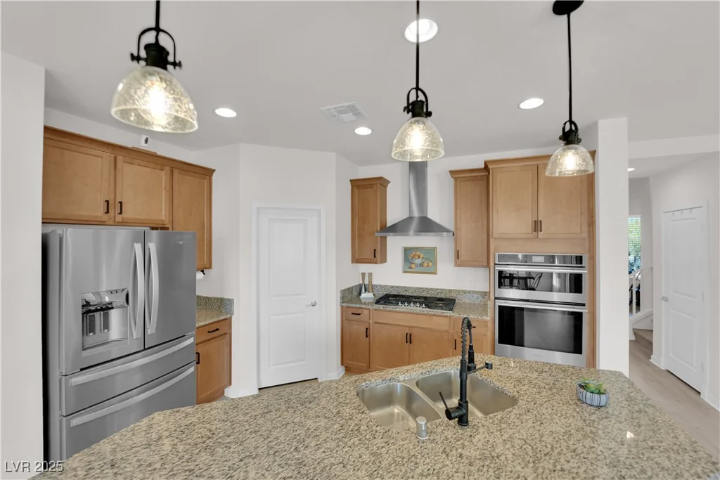 2598 Iron Crest, Las Vegas, NV 89138