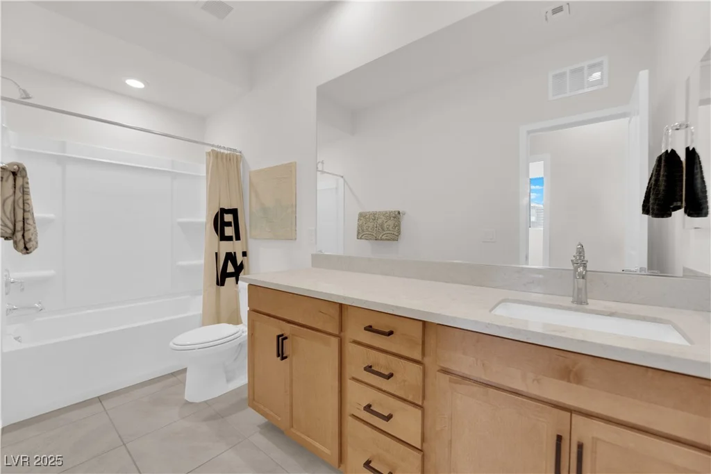 2598 Iron Crest, Las Vegas, NV 89138