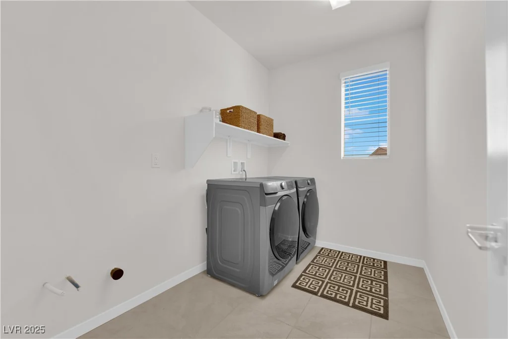 2598 Iron Crest, Las Vegas, NV 89138