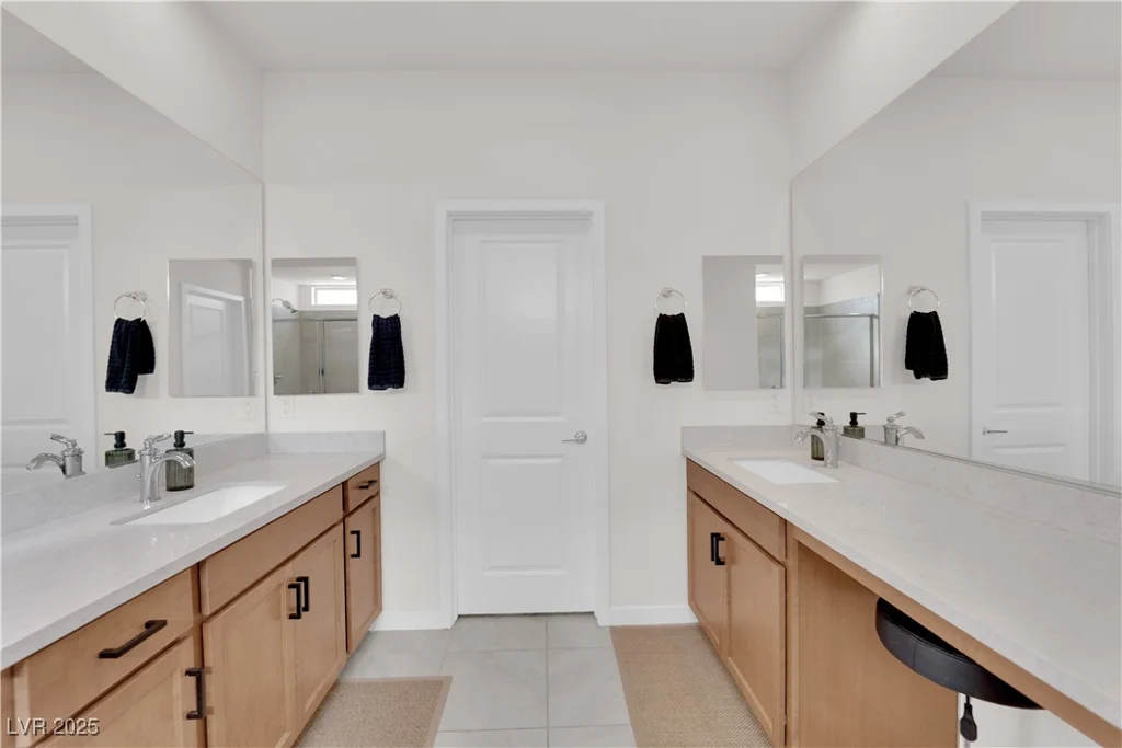 2598 Iron Crest, Las Vegas, NV 89138