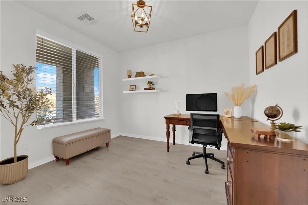 2598 Iron Crest, Las Vegas, NV 89138