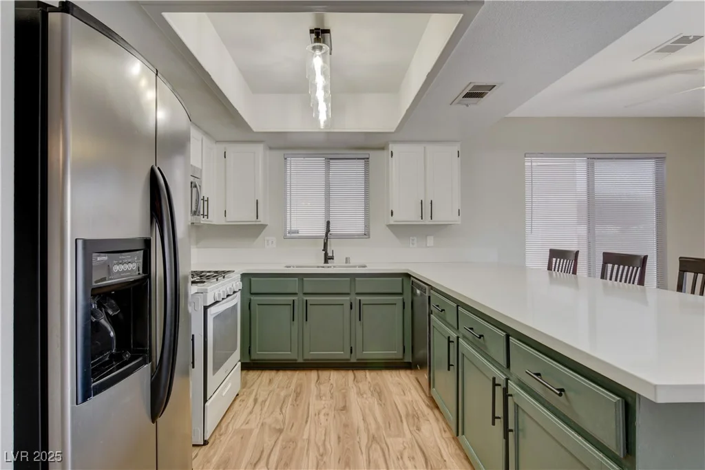 6536 Elk Creek, Las Vegas, NV 89156