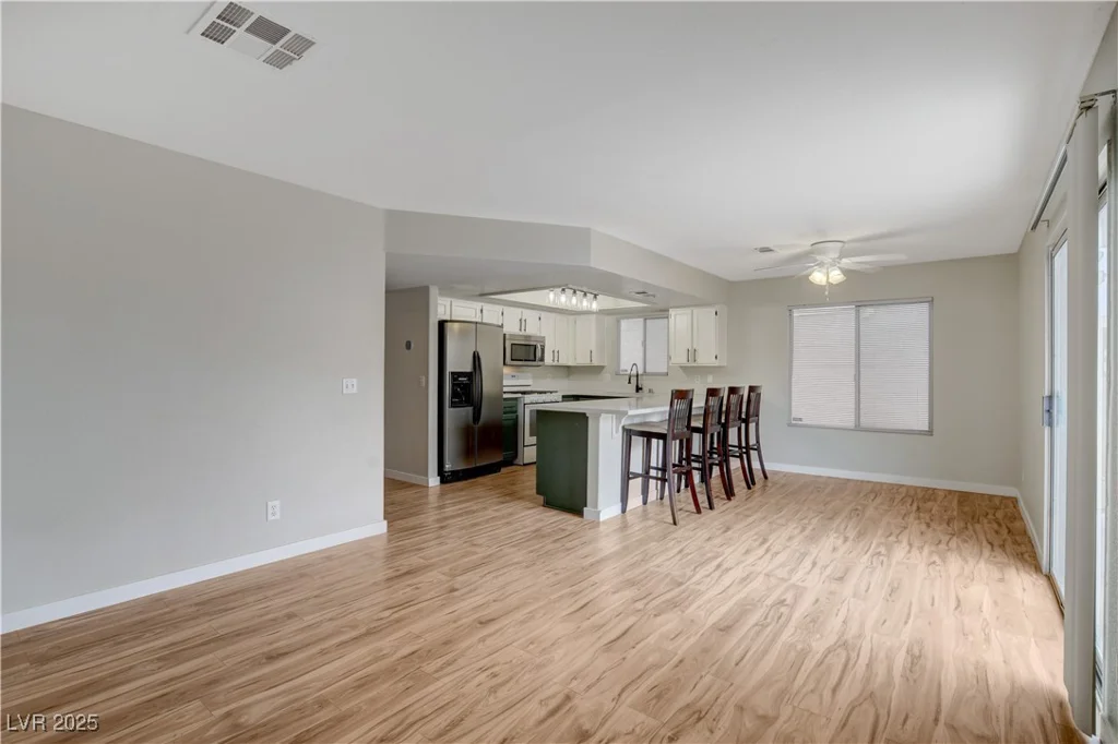 6536 Elk Creek, Las Vegas, NV 89156