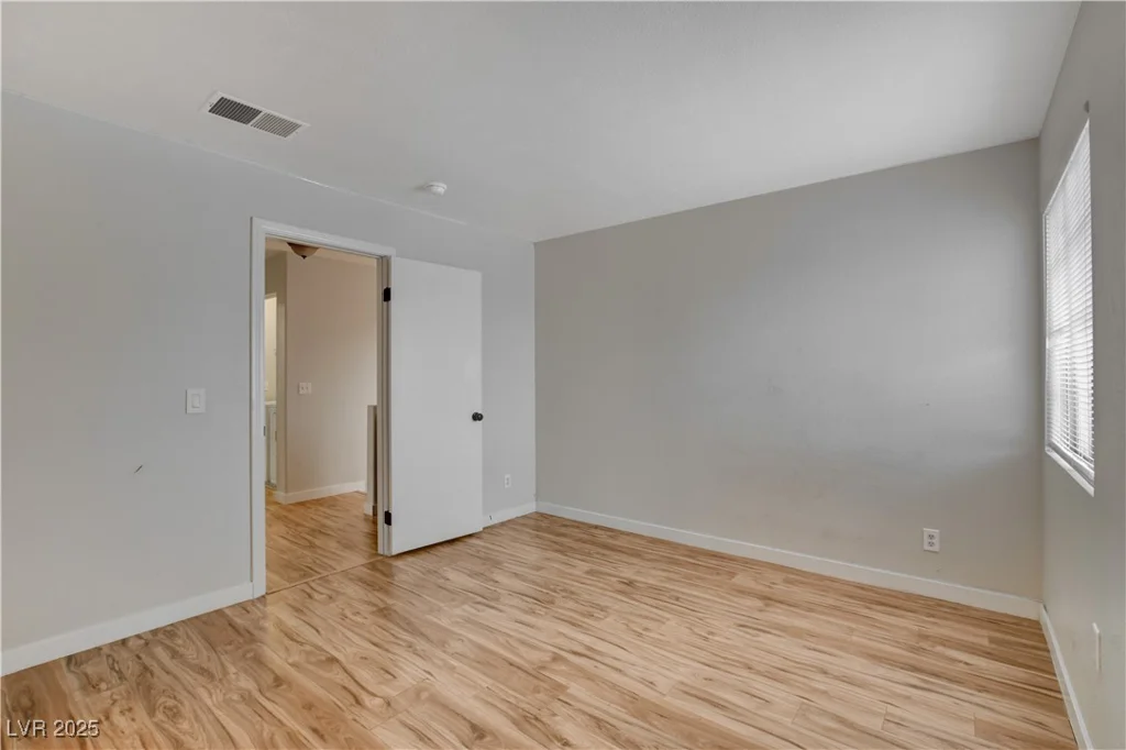 6536 Elk Creek, Las Vegas, NV 89156