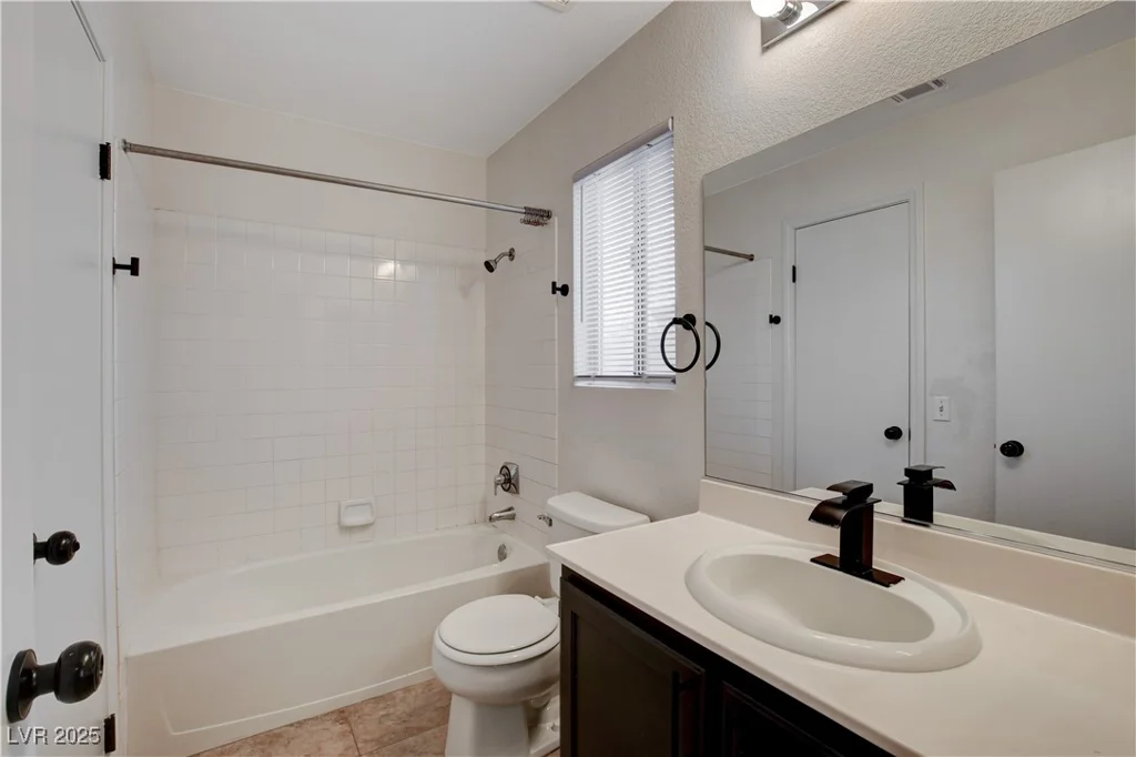 6536 Elk Creek, Las Vegas, NV 89156
