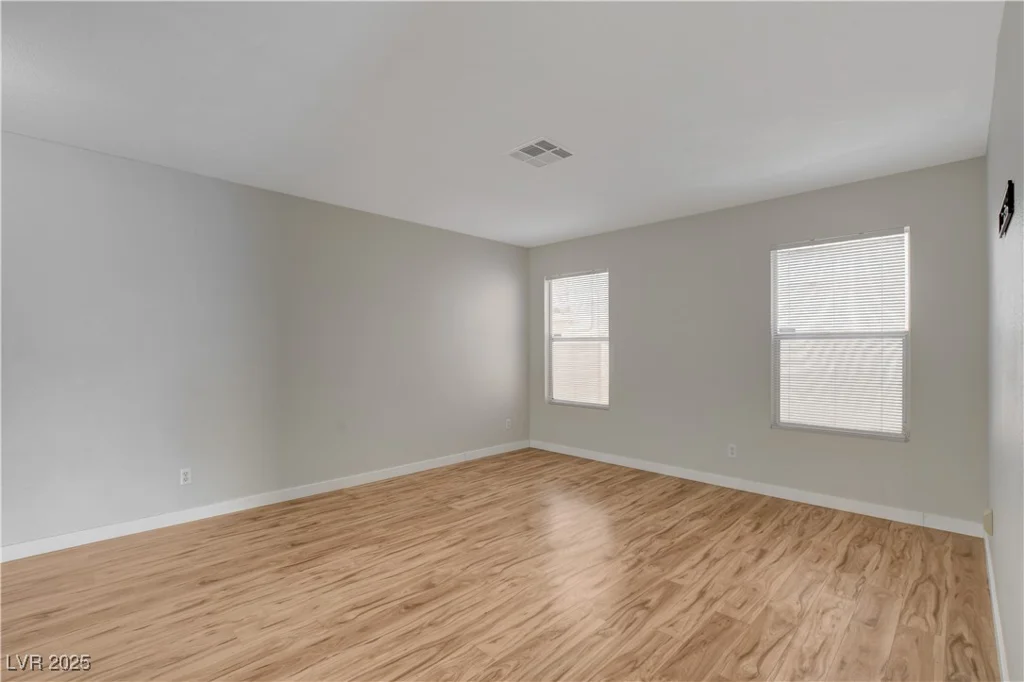 6536 Elk Creek, Las Vegas, NV 89156