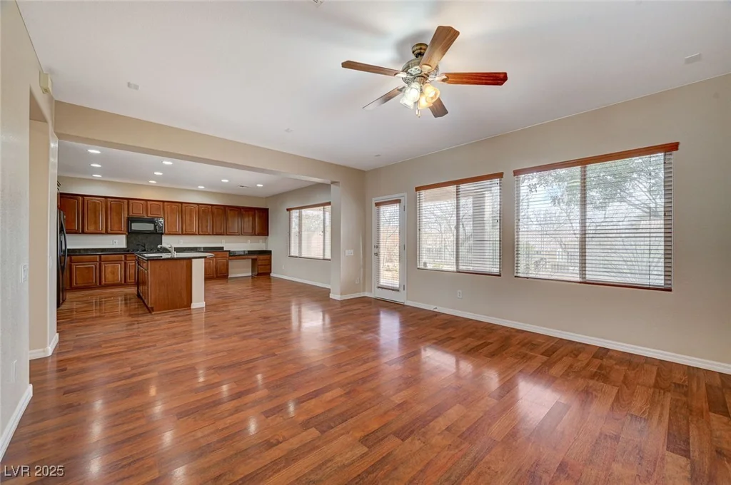 6504 Birdcall, North Las Vegas, NV 89084