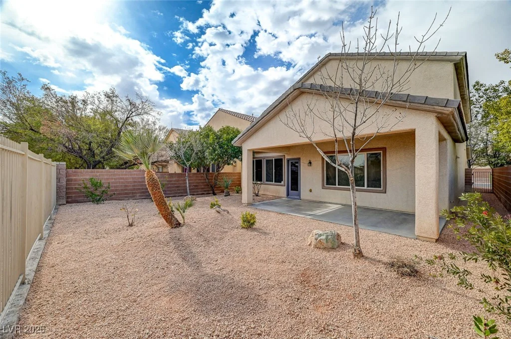 6504 Birdcall, North Las Vegas, NV 89084