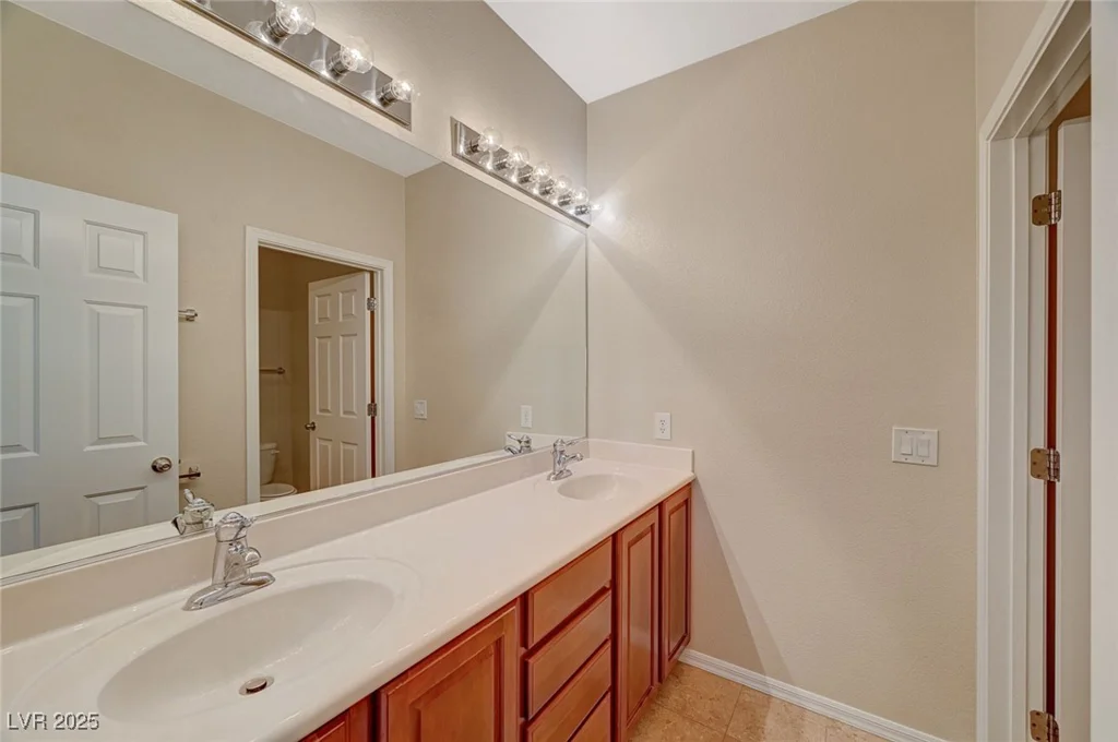 6504 Birdcall, North Las Vegas, NV 89084