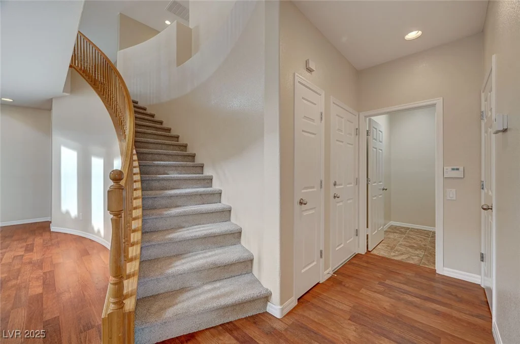 6504 Birdcall, North Las Vegas, NV 89084