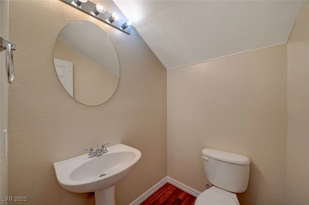 6504 Birdcall, North Las Vegas, NV 89084