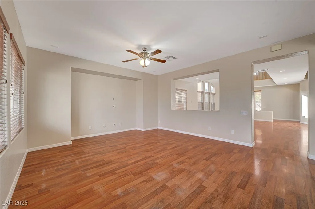 6504 Birdcall, North Las Vegas, NV 89084
