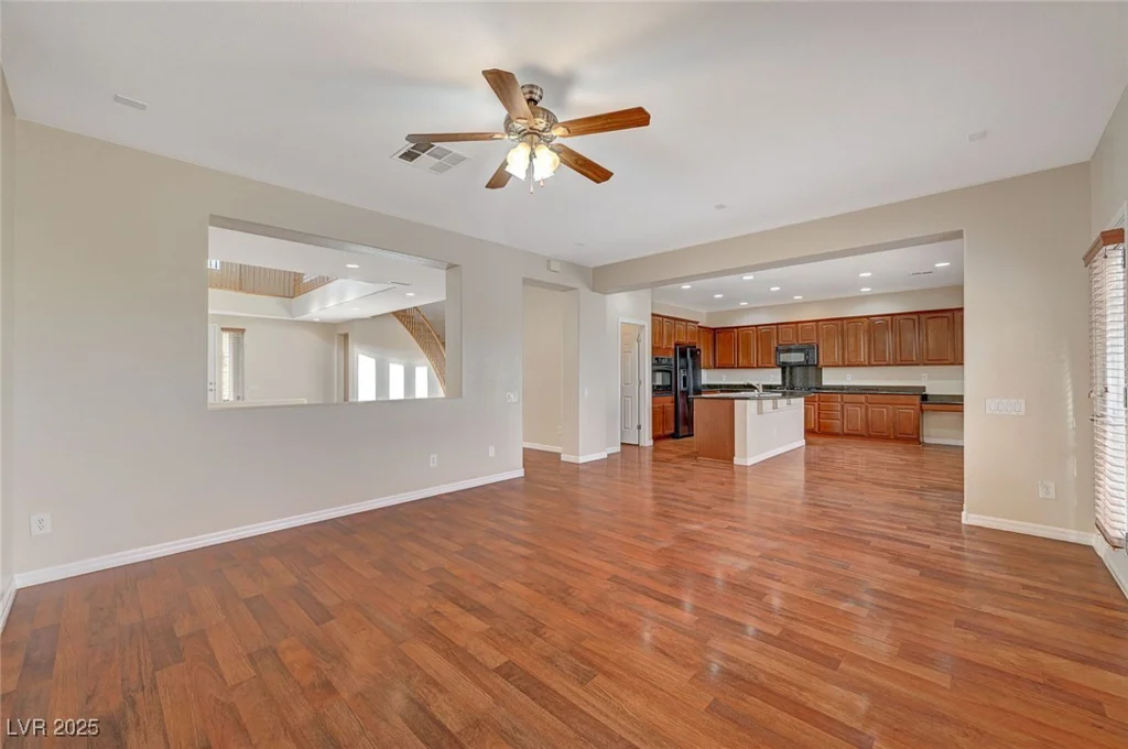 6504 Birdcall, North Las Vegas, NV 89084