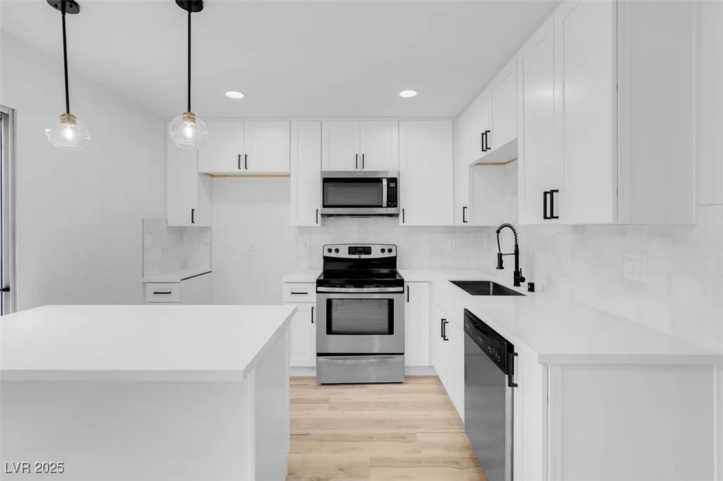 4182 Mississippi, Las Vegas, NV 89103