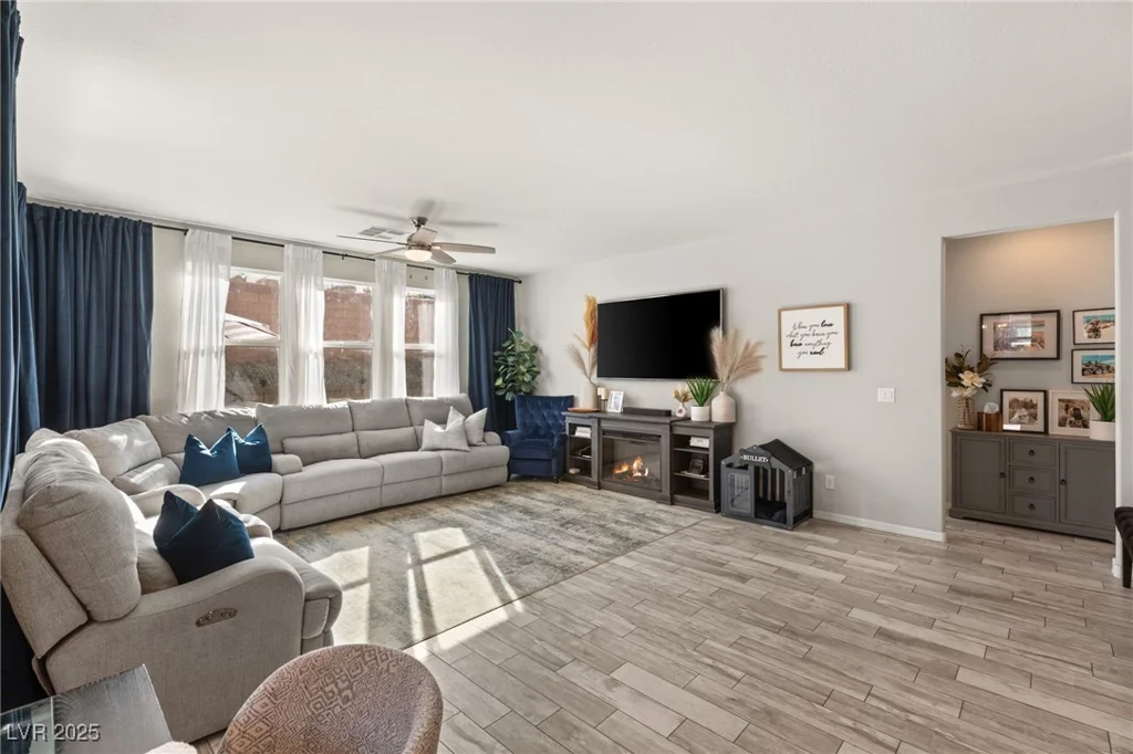 8113 Brown Clay, Las Vegas, NV 89113