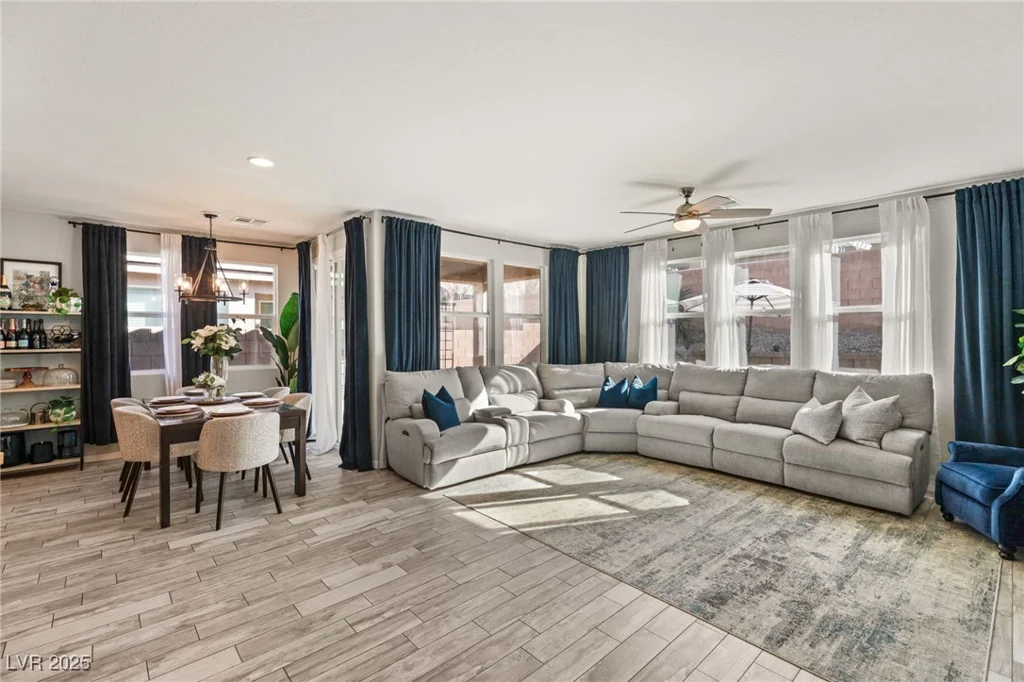 8113 Brown Clay, Las Vegas, NV 89113