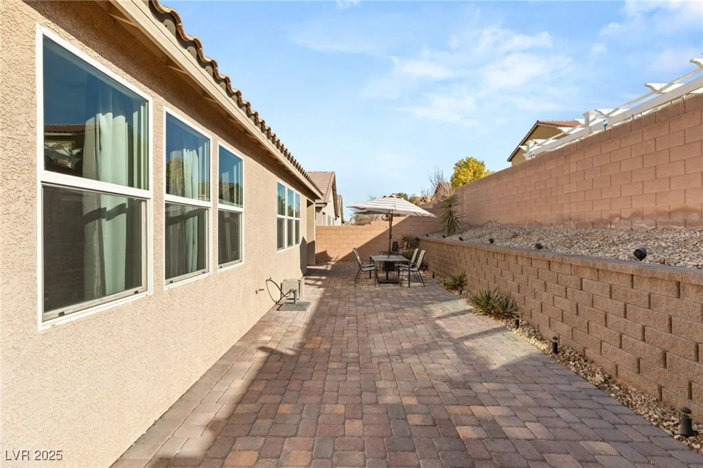 8113 Brown Clay, Las Vegas, NV 89113