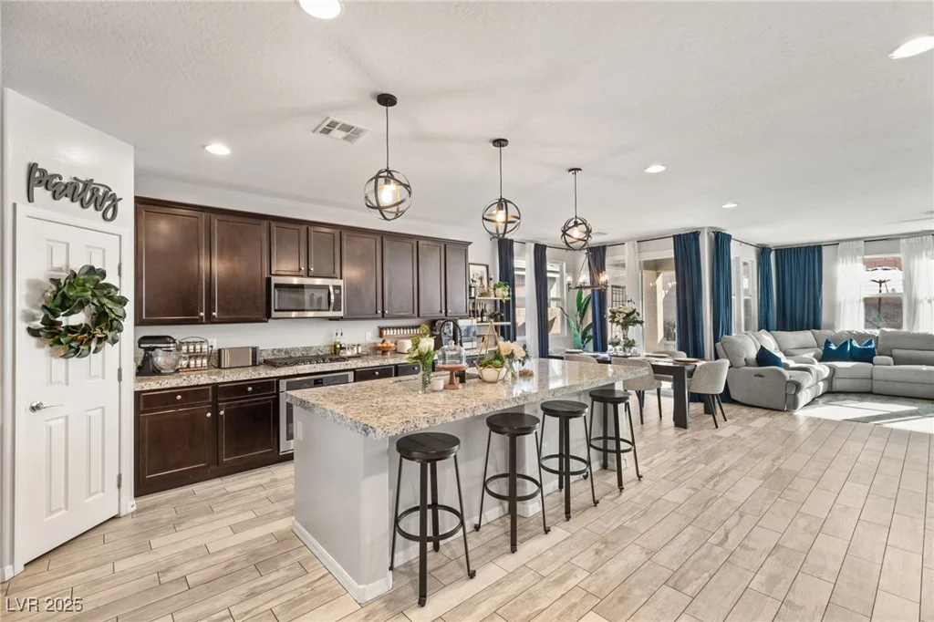 8113 Brown Clay, Las Vegas, NV 89113