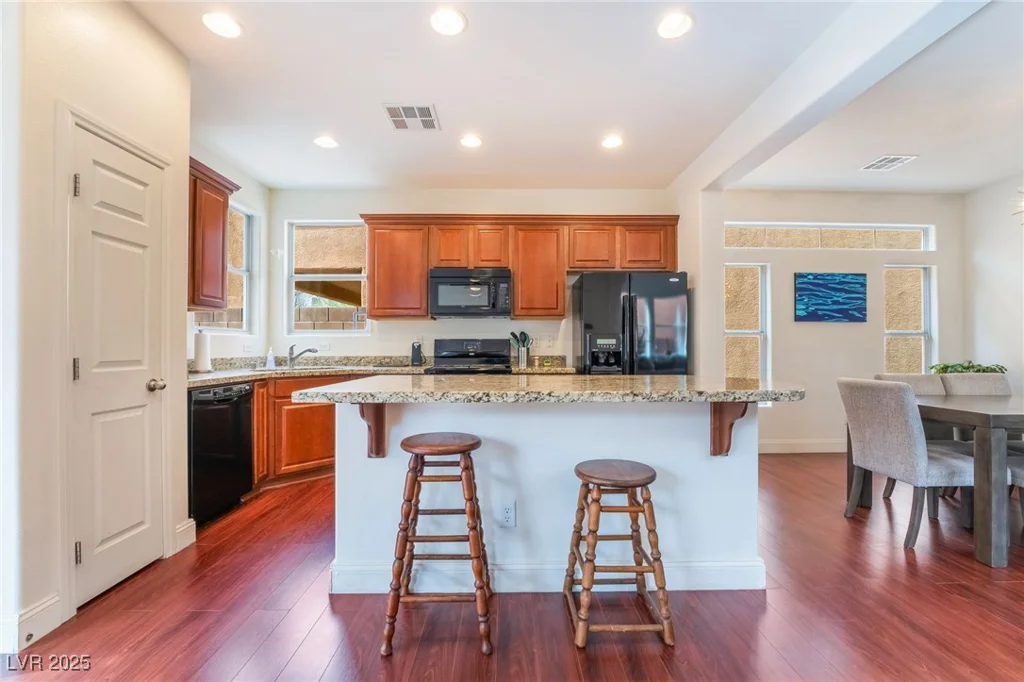 7481 Benlomond, Las Vegas, NV 89179