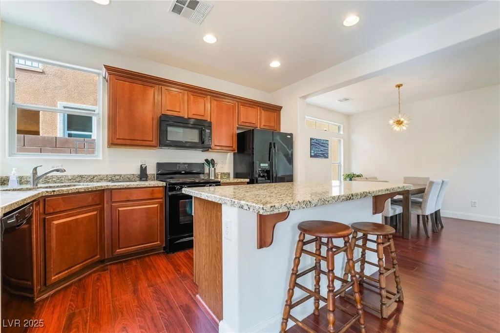 7481 Benlomond, Las Vegas, NV 89179
