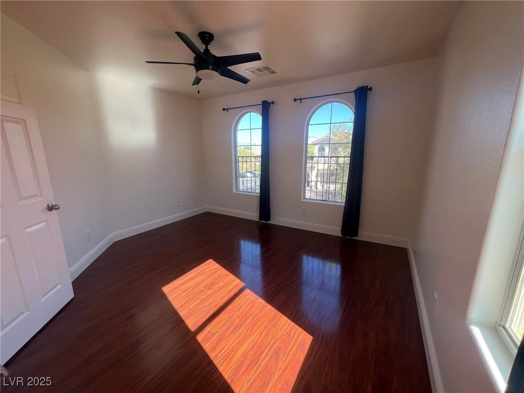 7481 Benlomond, Las Vegas, NV 89179