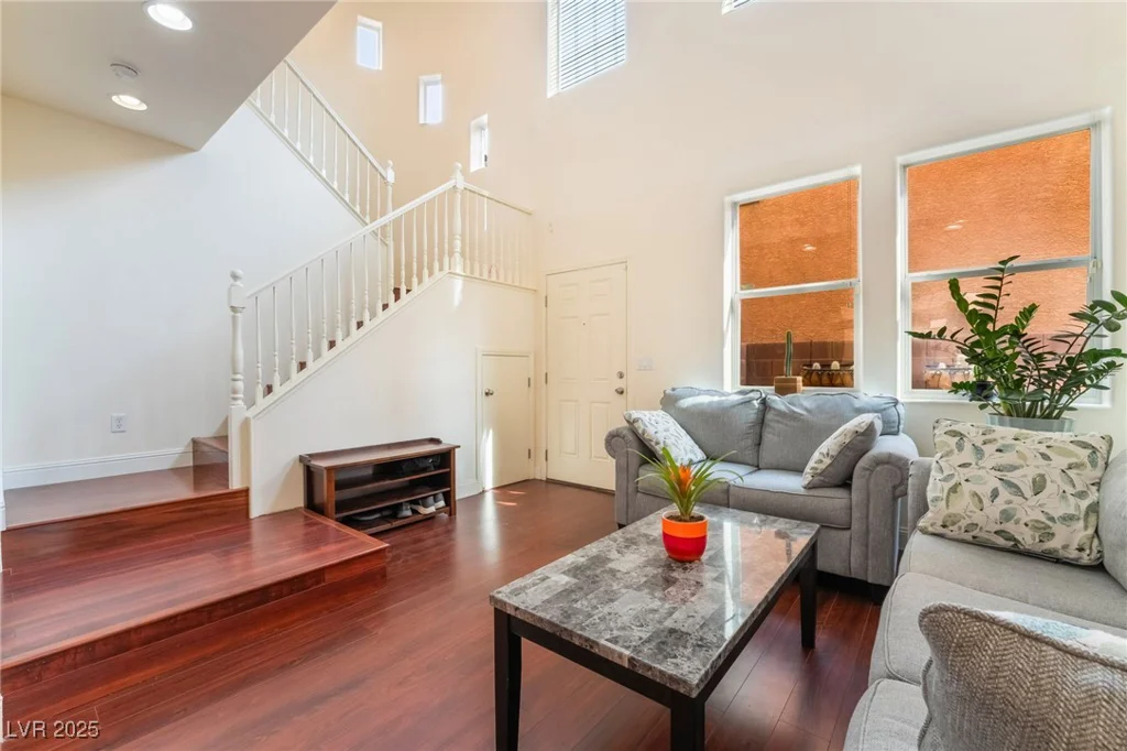 7481 Benlomond, Las Vegas, NV 89179