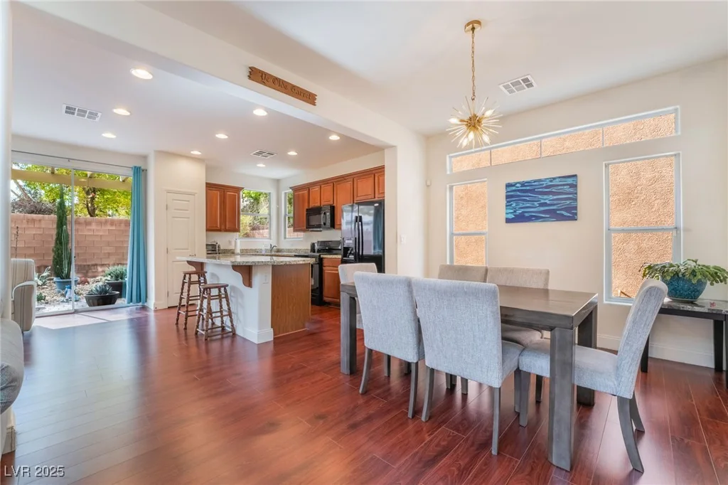 7481 Benlomond, Las Vegas, NV 89179